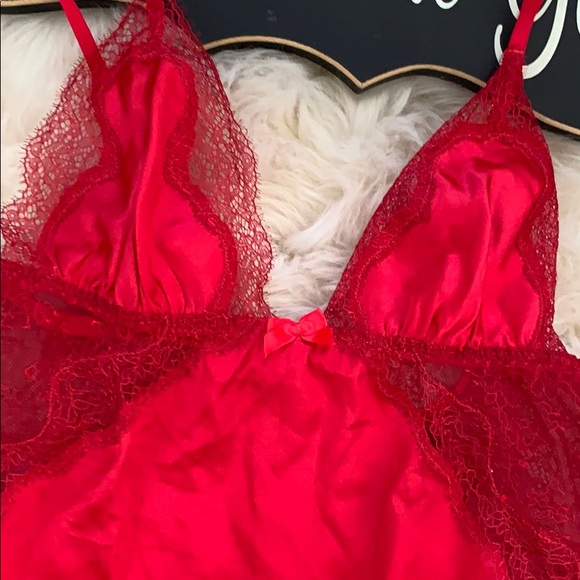 VS 🔥Sexy Lace/Silk Lingerie - Picture 2 of 8